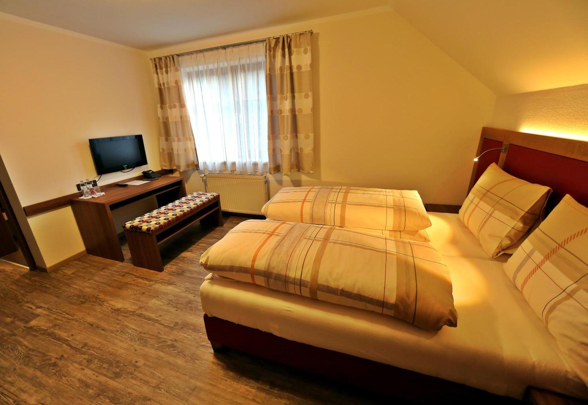 Gaestehaus Thomahan Friesach  Habitación foto